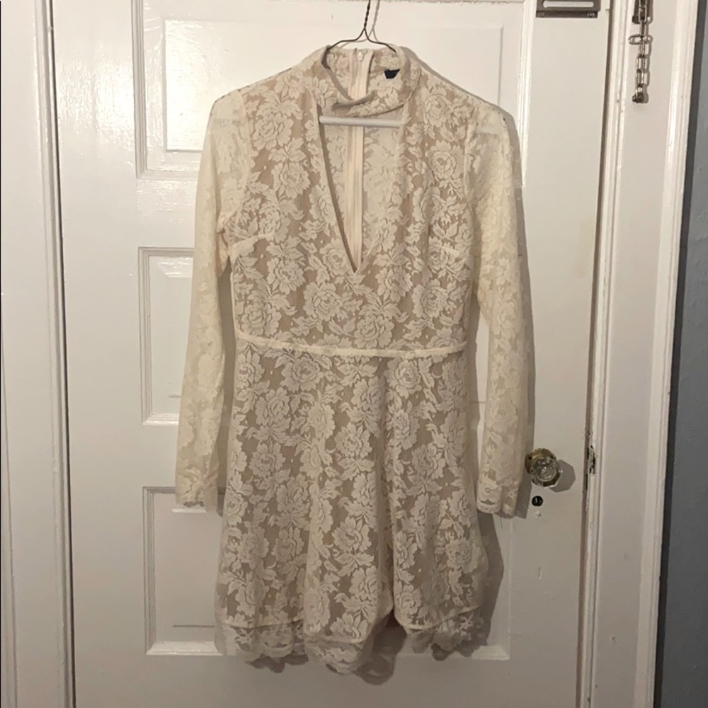 Forever 21 long sleeve lace dress